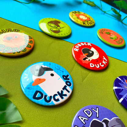 Fishy Snack 🐟| Birdie Buttons | Button Pin